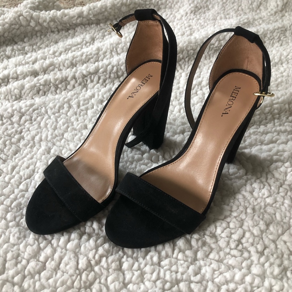 Merona Black Strap Heels NWOT